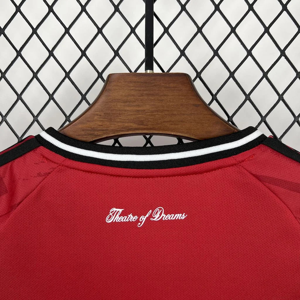 2025/2026 Manchester United Home Football Shirt with Shorts