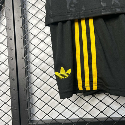 2025/2026 Manchester United Third Away Football Shirt with Shorts