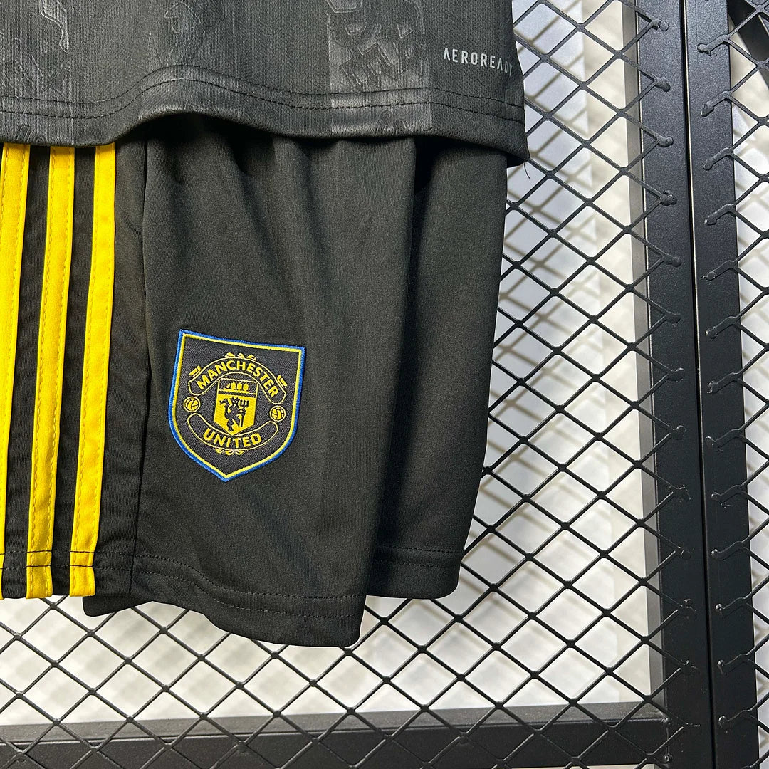 2025/2026 Manchester United Third Away Football Shirt with Shorts