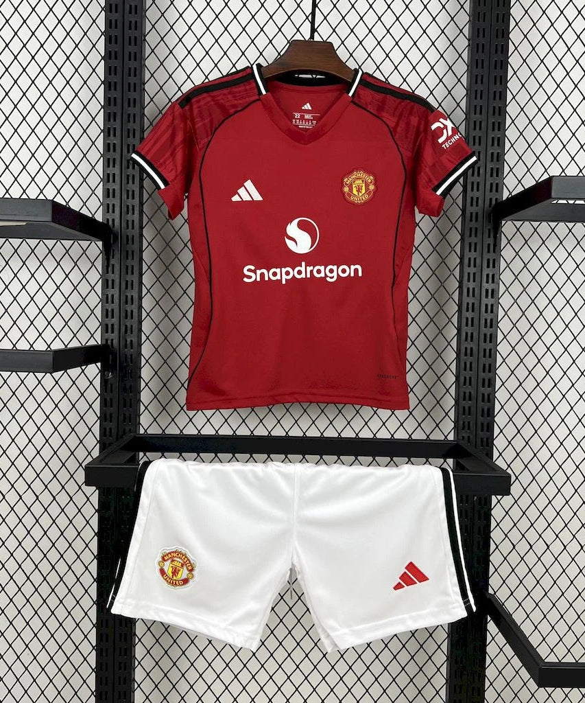 2025/2026 Manchester United Home Football Shirt with Shorts