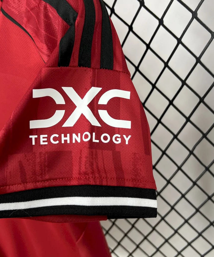 2025/2026 Manchester United Home Football Shirt with Shorts