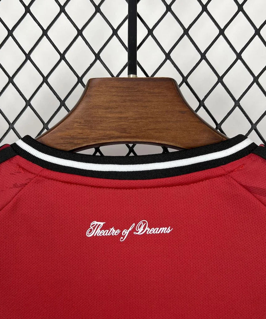 2025/2026 Manchester United Home Football Shirt with Shorts