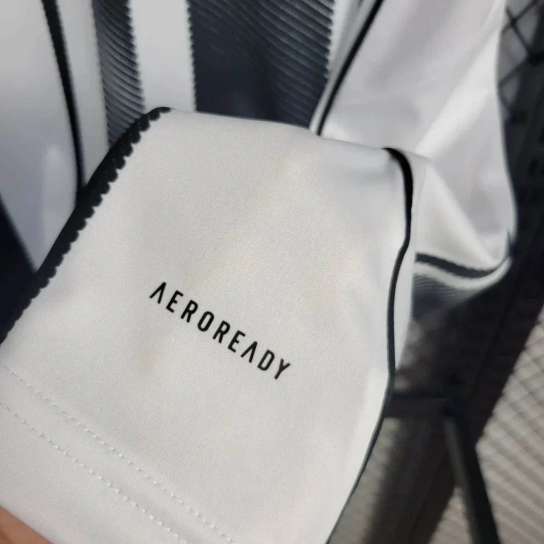 2025/2026 Juventus Home Football Shirt