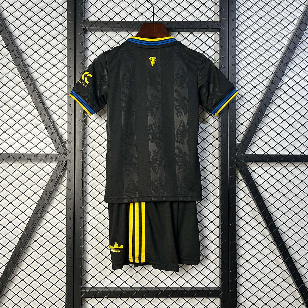 2025/2026 Manchester United Third Away Football Shirt with Shorts