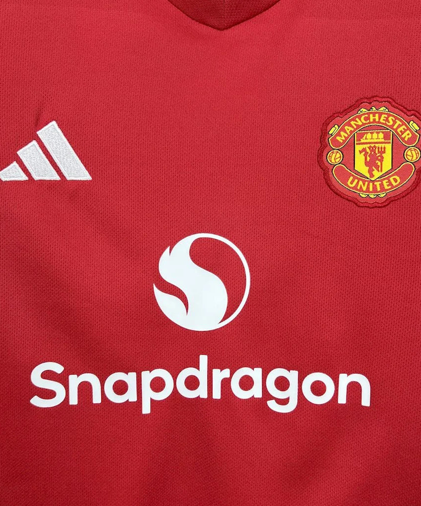 2025/2026 Manchester United Home Football Shirt with Shorts