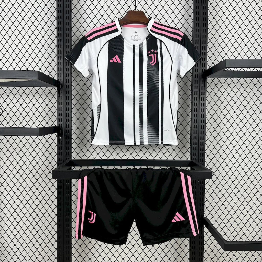 2025/2026 Juventus Home Football Shirt with Shorts