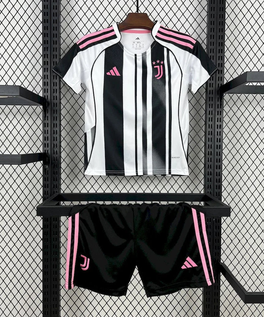 2025/2026 Juventus Home Football Shirt with Shorts