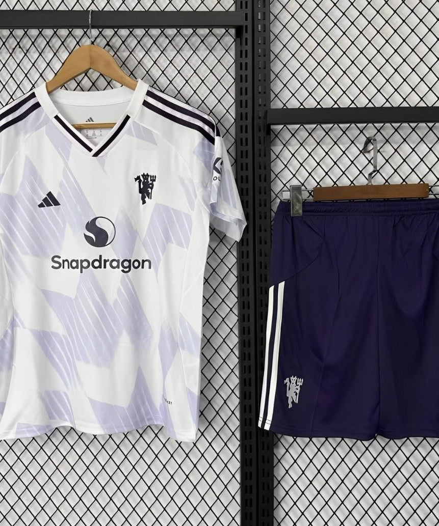 2025/2026 Manchester United Away Football Shirt with Shorts