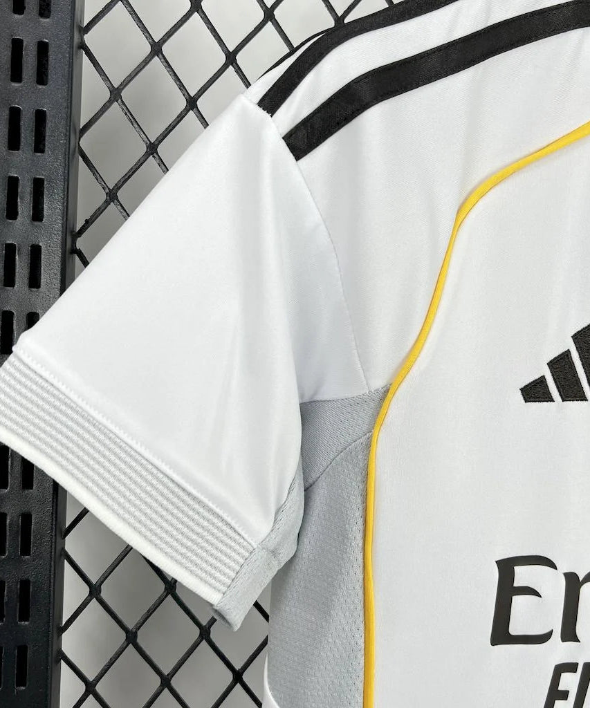 2025/2026 Real Madrid Home Football Shirt with Shorts