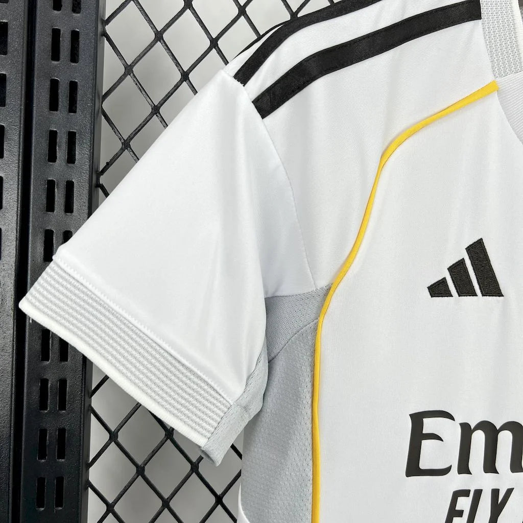 2025/2026 Real Madrid Home Football Shirt with Shorts