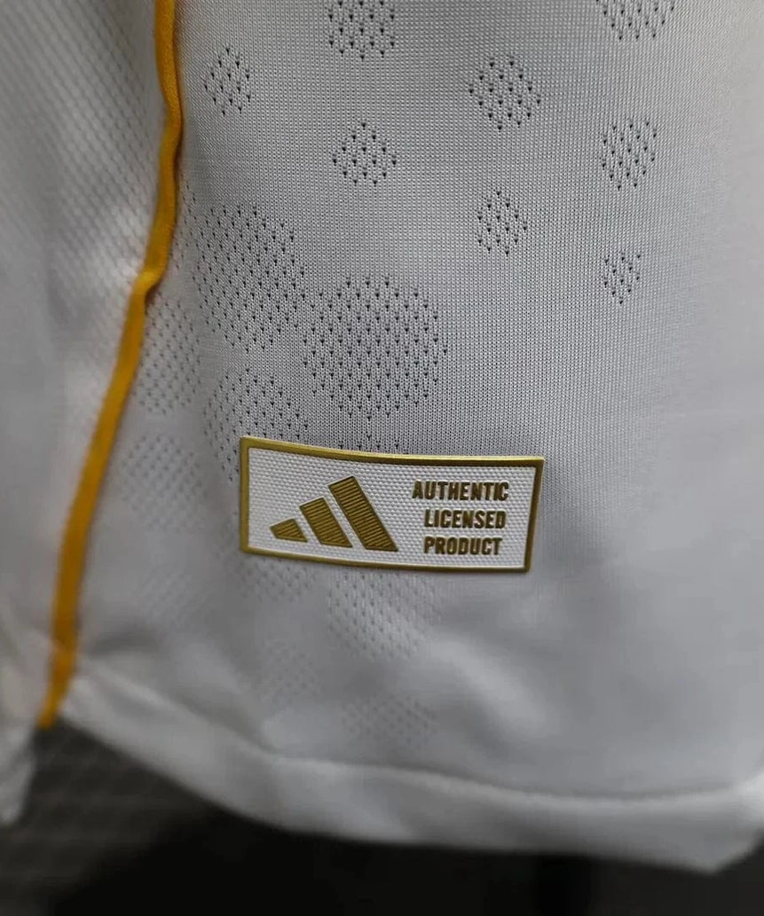 2025/2026 Player Version Real Madrid Home Football Shirt