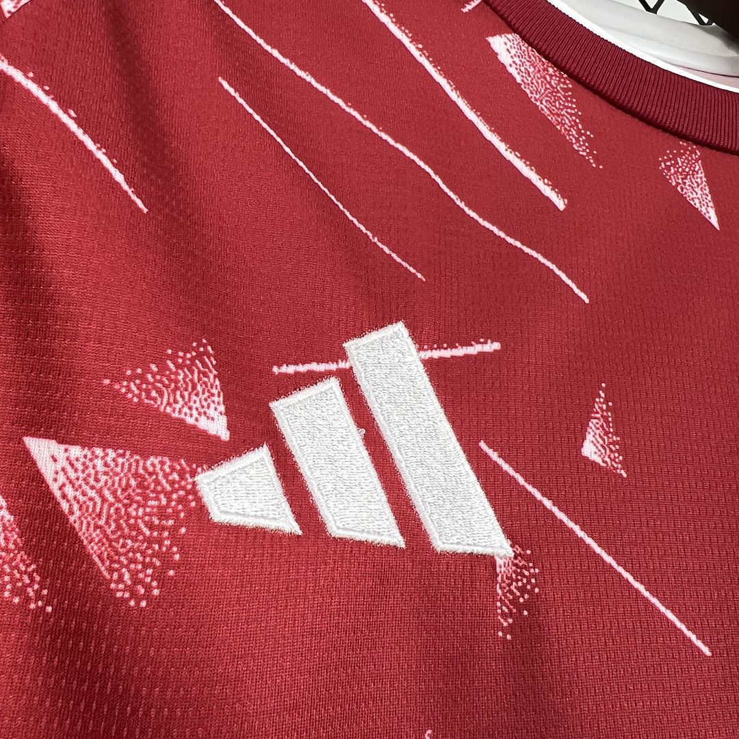 2026/2027 Liverpool Home Football Shirt